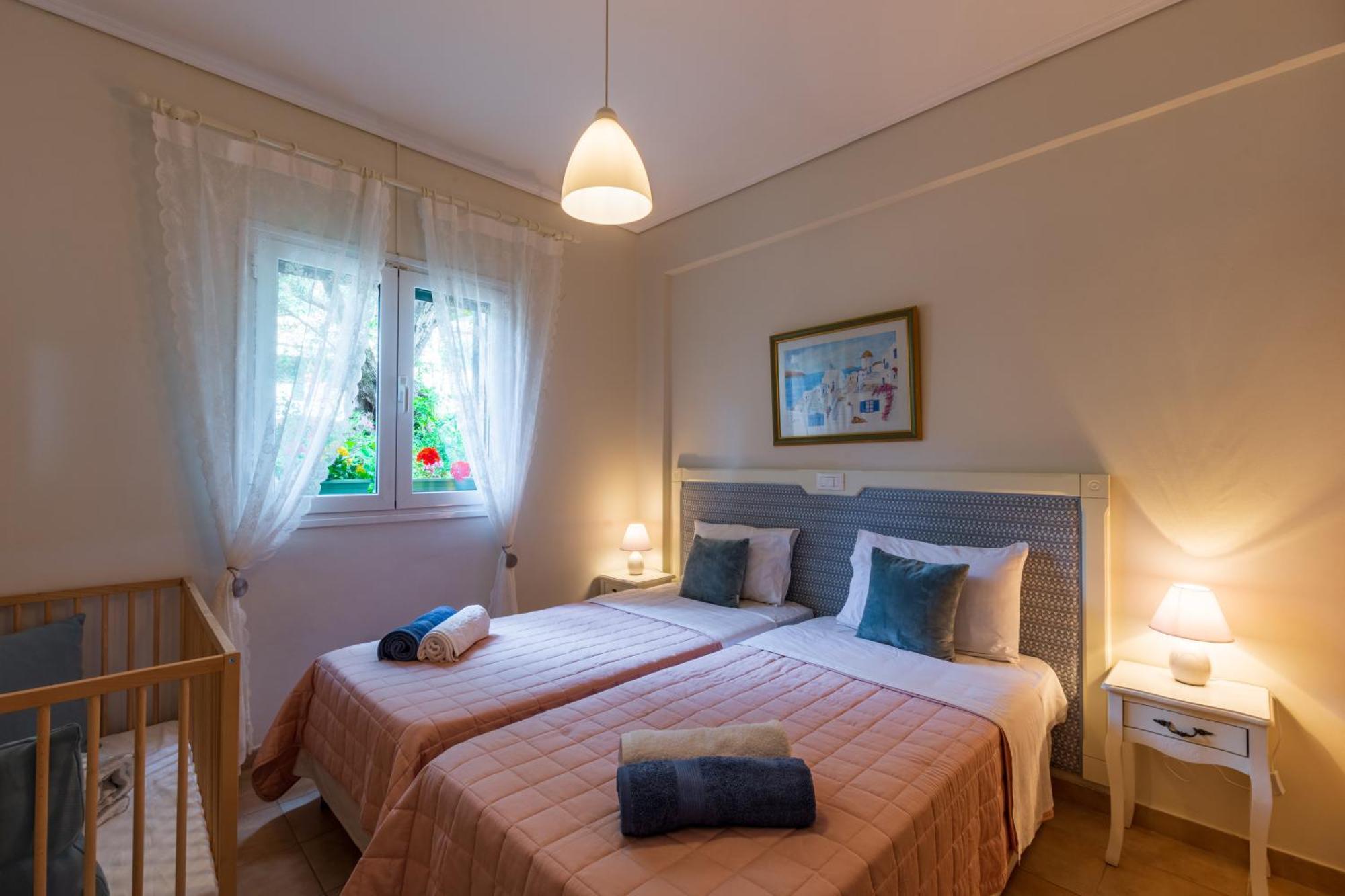 Barbati Seafront Luxury Suites المظهر الخارجي الصورة