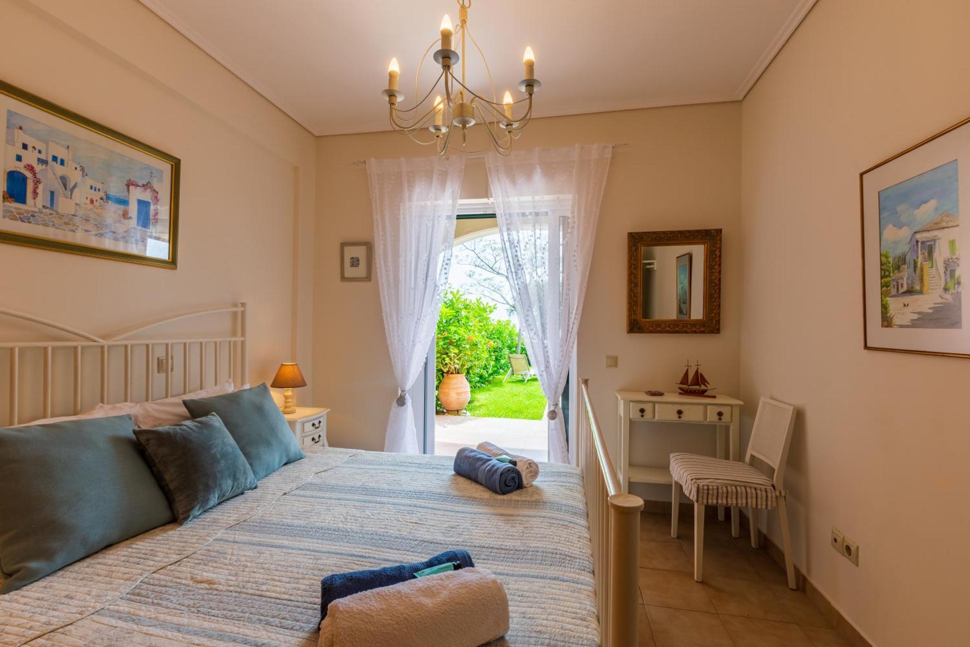 Barbati Seafront Luxury Suites المظهر الخارجي الصورة